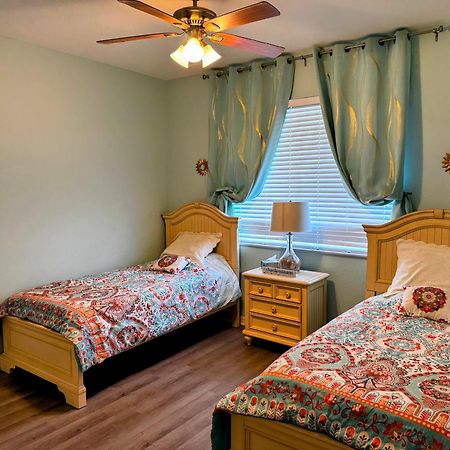 Stunning 2-Bedroom Plus Den Condo In Greenlinks Resort North North Naples Exterior foto