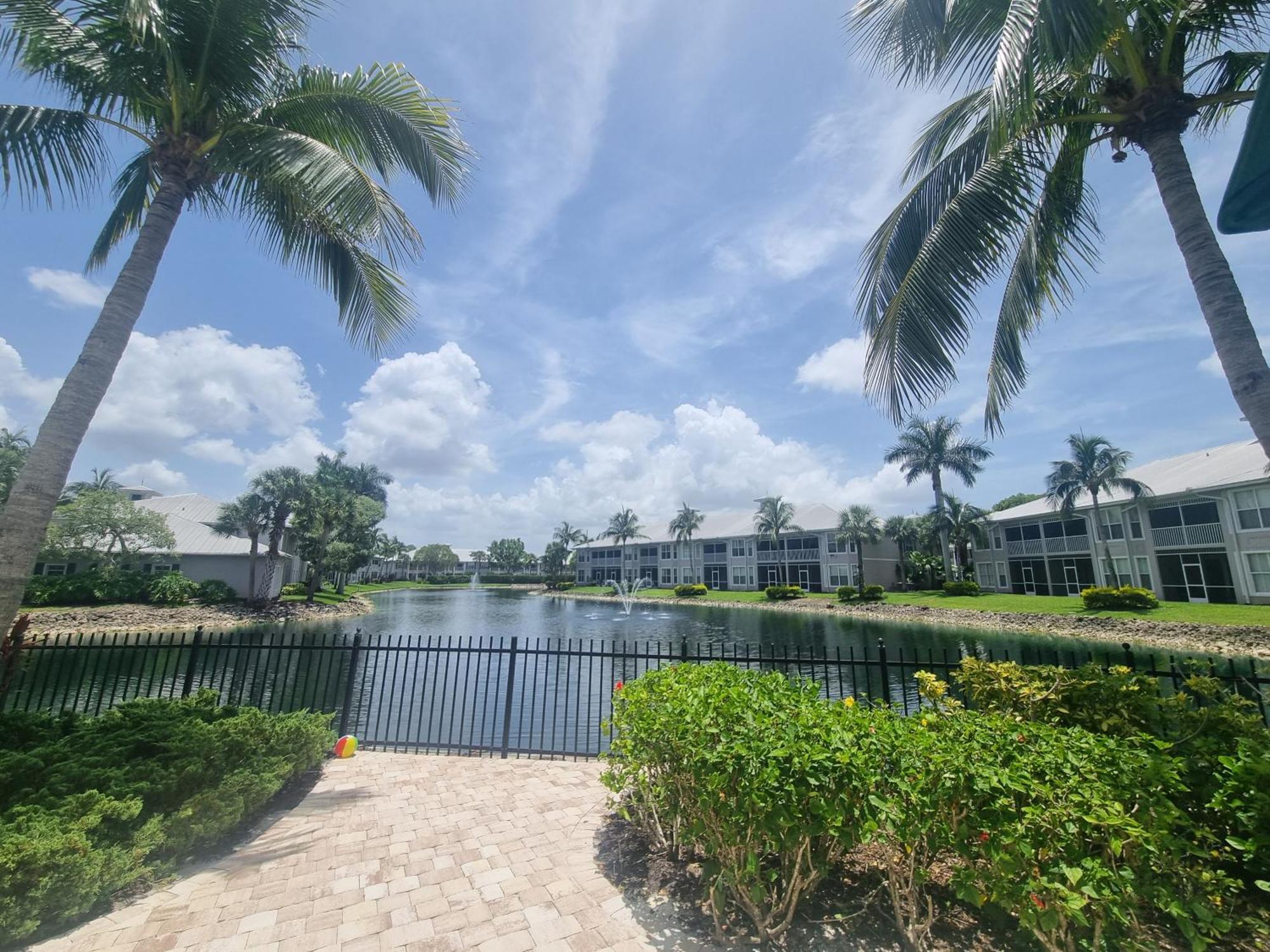 Stunning 2-Bedroom Plus Den Condo In Greenlinks Resort North North Naples Exterior foto