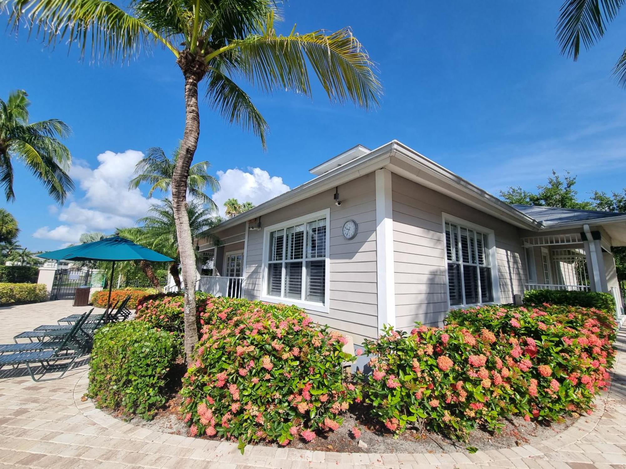 Stunning 2-Bedroom Plus Den Condo In Greenlinks Resort North North Naples Exterior foto