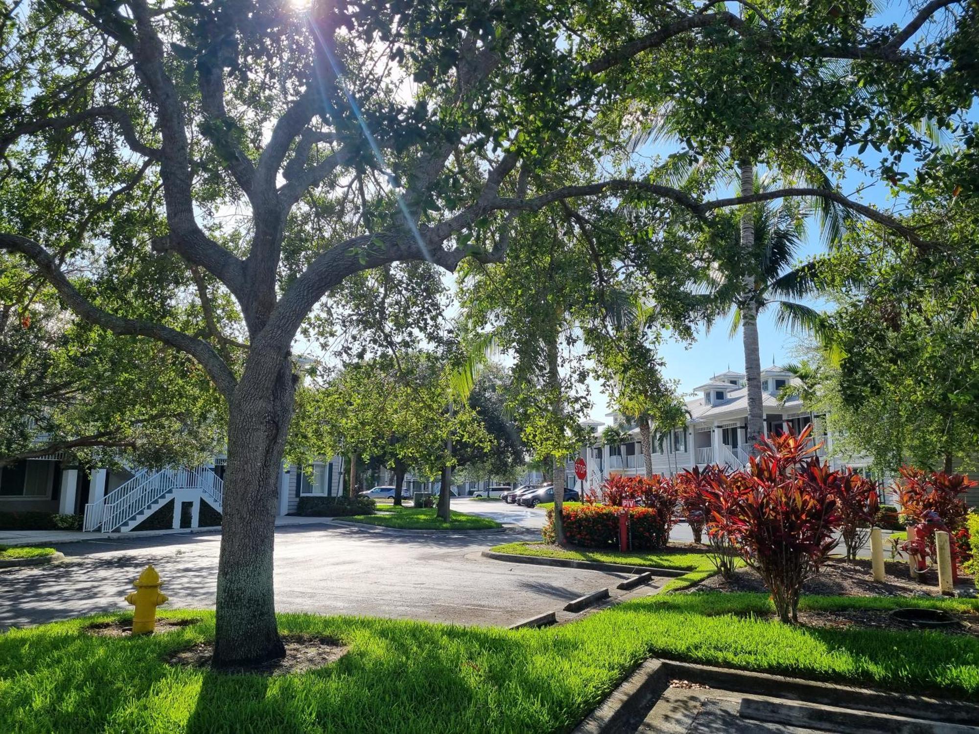 Stunning 2-Bedroom Plus Den Condo In Greenlinks Resort North North Naples Exterior foto