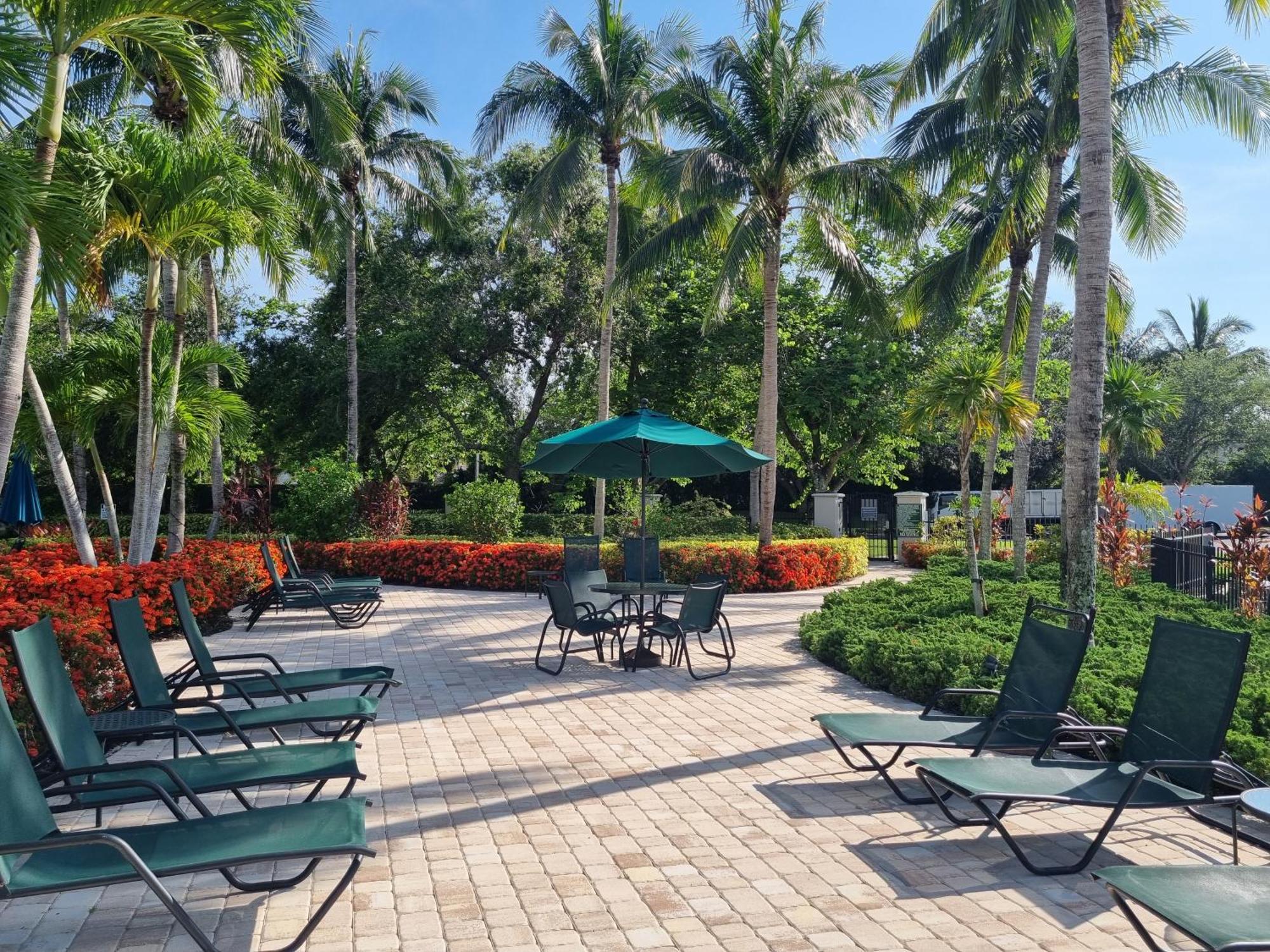 Stunning 2-Bedroom Plus Den Condo In Greenlinks Resort North North Naples Exterior foto
